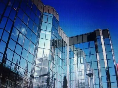 广泛应用的建筑幕墙